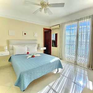 https://hotel-shakey.greaterantilleshotels.net